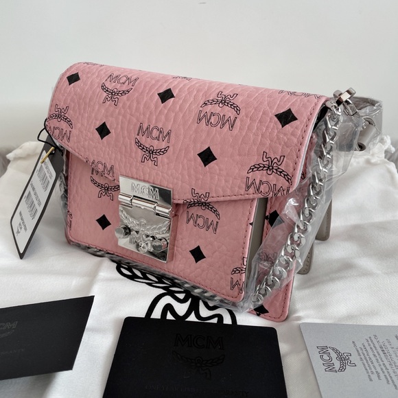 MCM Shoulder Patricia Visetos Soft Pink Coated Canvas Cross Body Bag - Picture 3 of 14